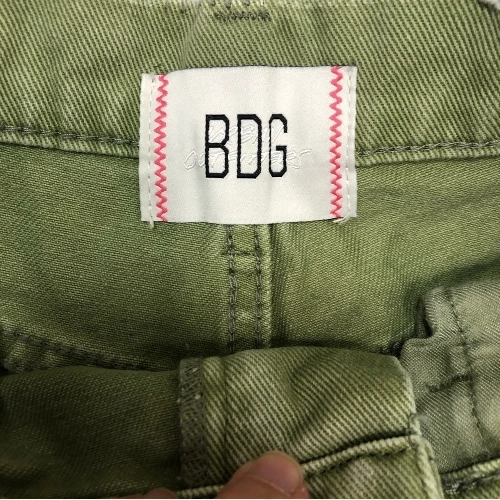 UO BDG Dropped Waist Ripped Shorts Olive Green Sz 25 High Rise Casual Boho Beach